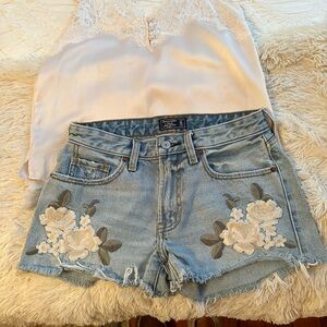 A&F Low Rise Short